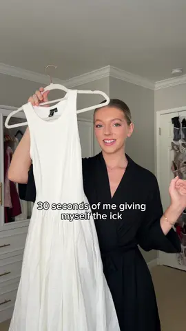 Influencer behind the scenes 🫣 #contentcreator #bloopers #glitch #givingmyselftheick #stylingoutfits 