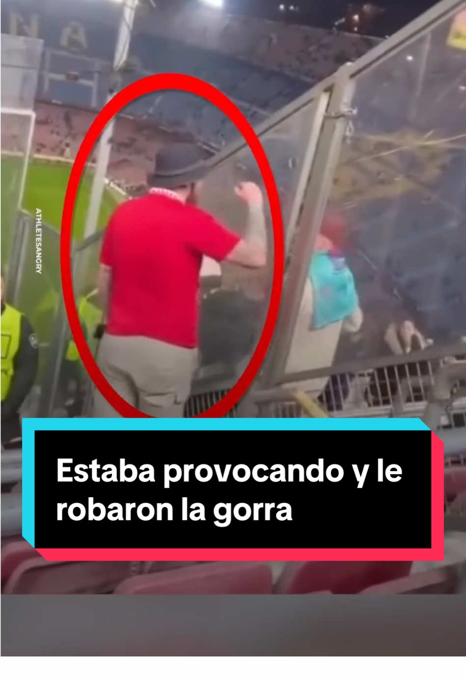 Estaba provocando y le robaron la gorra #entretenews #futbol #hincha #robo #funny