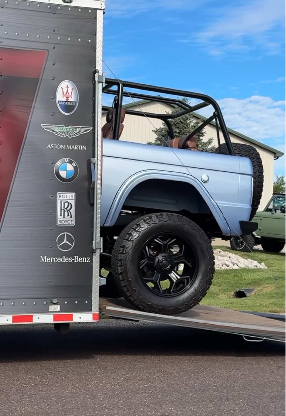 This classic Maxlider build made a special appearance at the shop this week; we wish it was staying forever 😭😭😭 Call or text our expert team at (309)605-0753 to schedule YOUR classic Bronco for routine maintenance, repairs, or upgrades!  #fordbronco #restomod #sema #fyp #cartok 