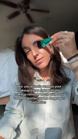 no lash mites 🤝 happy lashes #eyecaretips #lashmites #makeupremover #lashloss 