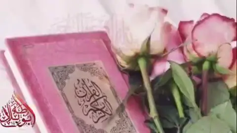 المنشور رقم 1452 14/7/2025 دقائق قرآنية تأويل سورة يونس ۞ وَجَـٰوَزۡنَا بِبَنِیۤ إِسۡرَ ٰ⁠ۤءِیلَ ٱلۡبَحۡرَ فَأَتۡبَعَهُمۡ فِرۡعَوۡنُ وَجُنُودُهُۥ بَغۡیࣰا وَعَدۡوًاۖ حَتَّىٰۤ إِذَاۤ أَدۡرَكَهُ ٱلۡغَرَقُ قَالَ ءَامَنتُ أَنَّهُۥ لَاۤ إِلَـٰهَ إِلَّا ٱلَّذِیۤ ءَامَنَتۡ بِهِۦ بَنُوۤا۟ إِسۡرَ ٰ⁠ۤءِیلَ وَأَنَا۠ مِنَ ٱلۡمُسۡلِمِینَ } [سُورَةُ يُونُسَ: ٩٠] ملخص الآية الكريمة يدور حول قصة خروج بني إسرائيل من مملكة فرعون وملاحقة فرعون وجنوده لهم بغيًا وعدوانًا. وعندما أدرك فرعون الغرق، أعلن إيمانه بأنه لا إله إلا الذي آمنت به بنو إسرائيل وأنه من المسلمين. لكن هذا الإيمان جاء متأخرًا جدًا، بعد أن أدركه الهلاك، ولذلك لم يقبله الله.#جرابلس_الحلوانية_تسجيلات_النور #مصراتة_طرابلس_بنغازي_زليتن_الخمس_الزاويه #لبنان_بيروت_صيدا_عكار_طرابلس_بعلبك #هولندا_امستردام_اوترخت_لاهاي_ورتردام #دمشق_حلب_حمص_حماة_طرطوس_الاذقية 