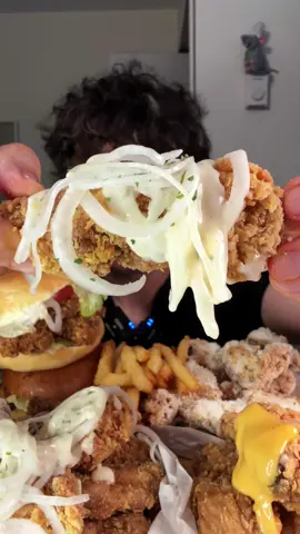 ASMR Mukbang | Creamyon Chicken Full Mukbang eating video check out my Yotube Page:  youtube.com/@samifoodasmr #friedchicken #creamy #asmr #mukbang #vancouver  