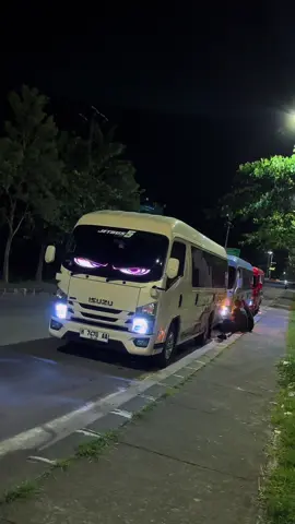 siap menerima inpo kapein @Papa • Tiri @driver muda  #sewahiacesemarang #sewaelfsemarang #fyp #sewahiace #fypシ゚ 