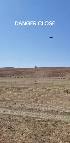 PILOT PULL UP 🚁  #viral #helicopter #miltok #cool #feed 