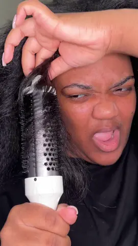 i looove my results with the @wavytalkofficial thermal brush 🥰 #naturalhair #wavytalkambassador #thermalbrush 