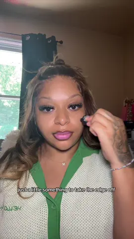 Makeup is my therapy 🧘‍♀️ #makeuplover #makeuptutorial #lipcombotutorial #naturalmakeup #tartecosmetics #toofaced #fyp #creatorsearchinsights 