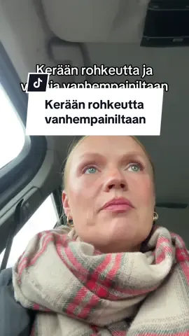 Kesti vaan puoli ysiin asti illalla, mut hyvin meni 😁👍🏻❤️ Ihana koulu ja opettaja pojalla ❤️❤️ #annukkavärjää #vanhempainilta #storytime #lapsiarki 