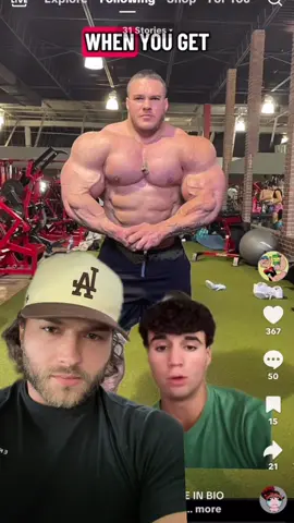 Everyone, enhanced or not, will plateau progress at some point without optimizing something in their training/recovery/nutrition #bodybuilding #greenscreenvideo  