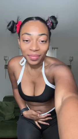 When the body is tea because the fitness guide food got me right 🤏🏾💙 #fitnessguide #workout 