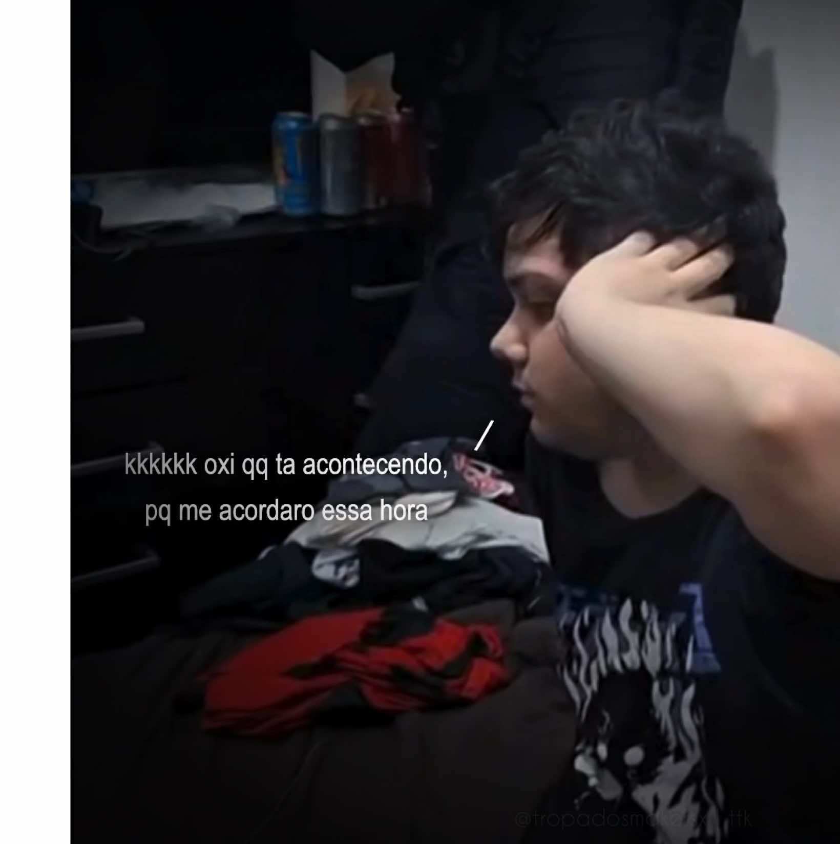 ta batendo meia noite hein  #tropadosmakers #discord #panelinhadiscord #presos #paneleiro 