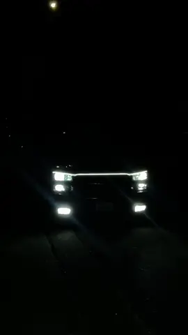 LED lights make a huge difference 😍  @jv  #chevytruck #cateyechevy #ledlights #chevyledlights #trokas 