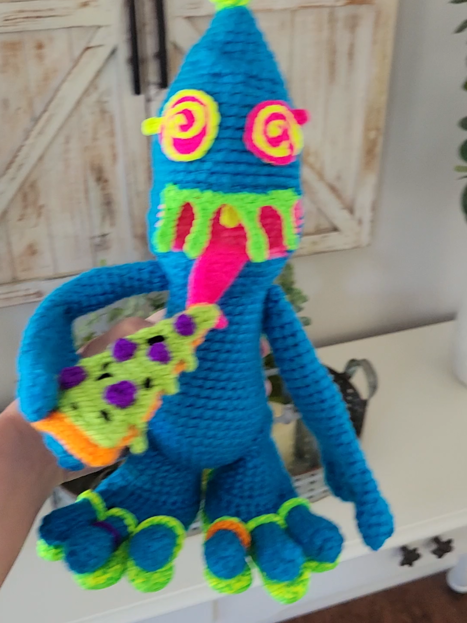 Ooze Monster pattern by @Topstitches Crochet  #amigurumi #Oozemonster #crochet #yarn 