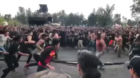 Recuerdos 🤘🏼🥲 #moshpit #roots #h&h #metalhead #remember 