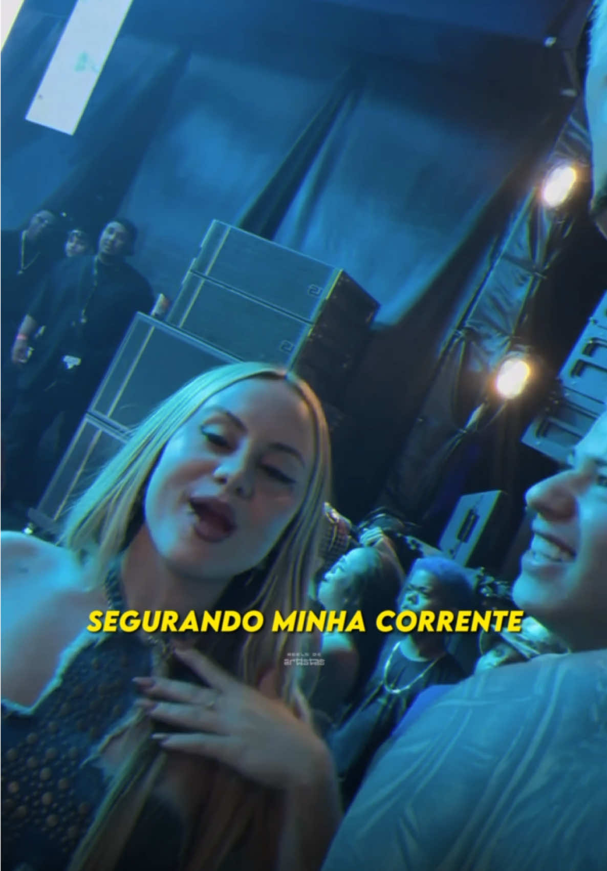 lara cantando a musica do orochi - sereia 🧜‍♀️ #fy 