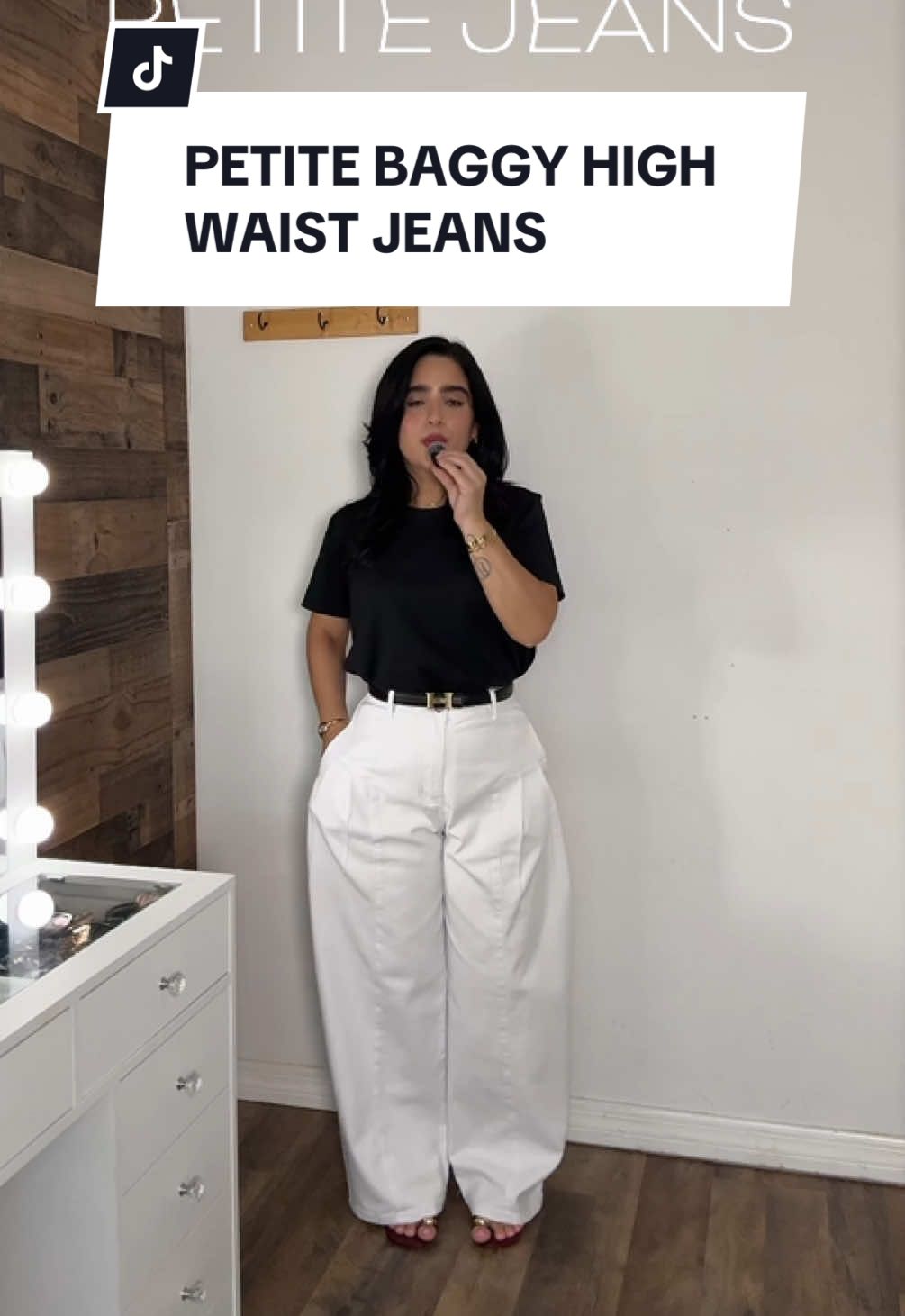 Baggy high waisted jeans 👖 LOS AMO! 🤍 #petitejeans #baggyjeans #highwaistedjeans #whitejeans #jeansoutfit 