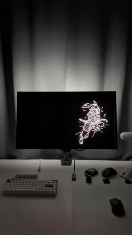 😱 #techtok #setup #minimalist #tech #white 