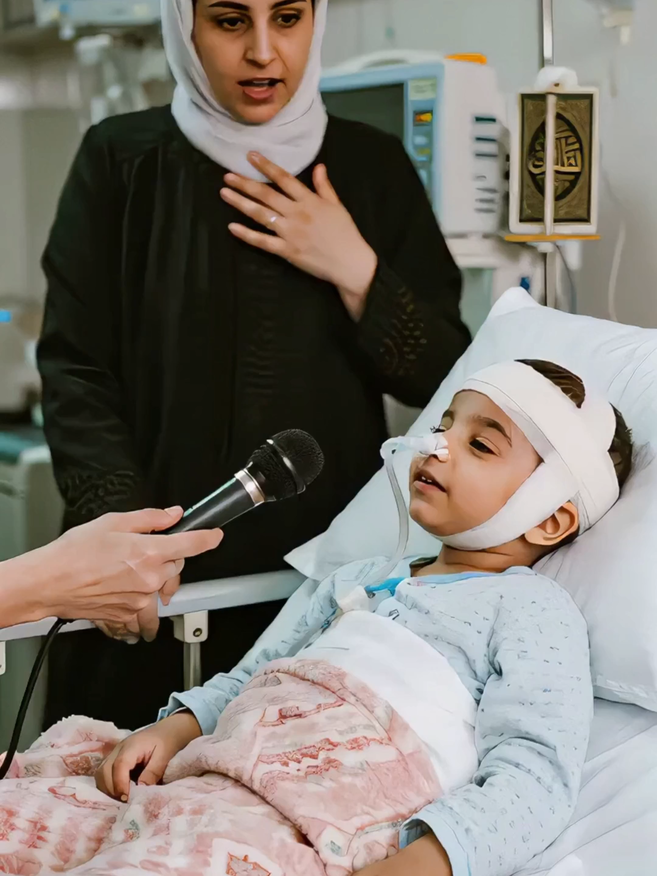 Cute Baby Boy Is Reciting Naat In Hospital Please Pray For All#fyp #islamic_video #foryoupage❤️❤️ #foryоu #unfreezemyacount #viral #viralvideos #duett #ai #tiktokpakistan #muslimtiktok #muslim #quran #islamic #alhamdulillah #babiesoftiktok #cutebaby #kidstiktok #kids #baby