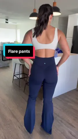 These flare leggings are buttery soft☺️ love the way they hug my curves💕 #flareleggings #flarepantsoutfit #flarepants #activewear #workoutclotheshaul 