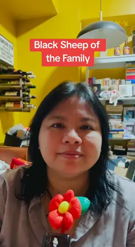 Madalas label lang ito — at sa psychology, mas malapit siya sa concept ng scapegoating. Sa ilang pamilya, may isang member na ginagawang “problema” para mailihis ang pansin mula sa mas malalaking issues. Pero tandaan: hindi mo kailangang pasanin ang role na binigay sayo. Your identity is not what they label you — it’s what you choose to grow into. #MentalHealth #BlackSheep #FamilyDynamics #Psychology #Psychreavilla