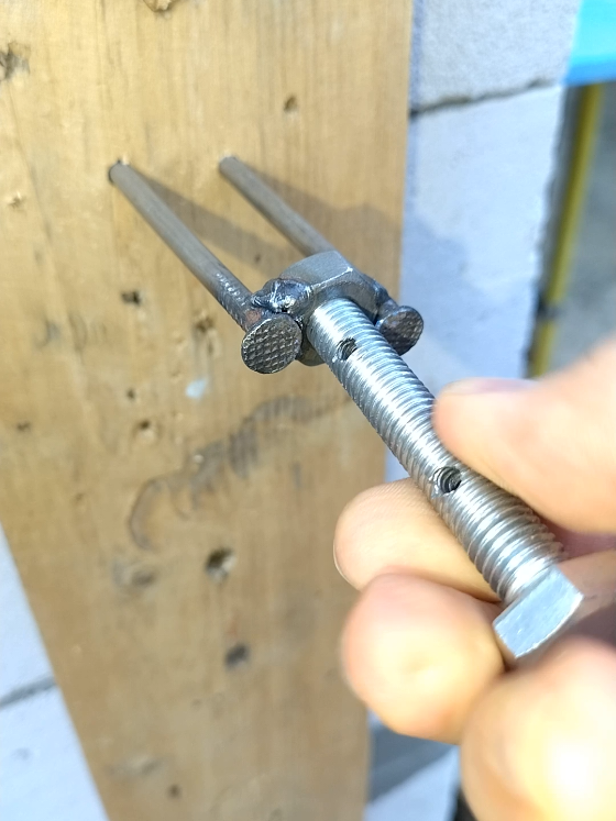 Ingenious DIY Tool Idea for Reliably and Tightly Tension Steel Wire #DIY #tool #ideas #howtomake #tips #tricks 
