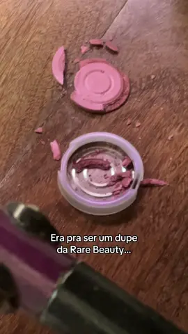 Limpa toda esse energia #holoblush #blush #rarebeauty #pcd #humor 