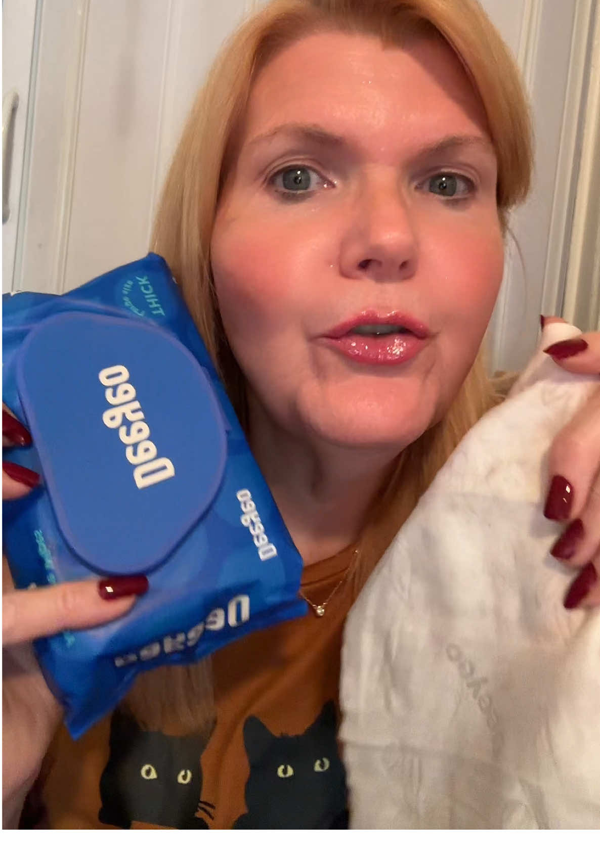 I love using these when I have to use the restroom they’re refreshing. I feel confident with myself and they’re flushable. They’re nice and moist and wipe well. #Toilet #WetWipes #Hygiene #TikTokShopLaborDaySale #tastemakersnewyork  