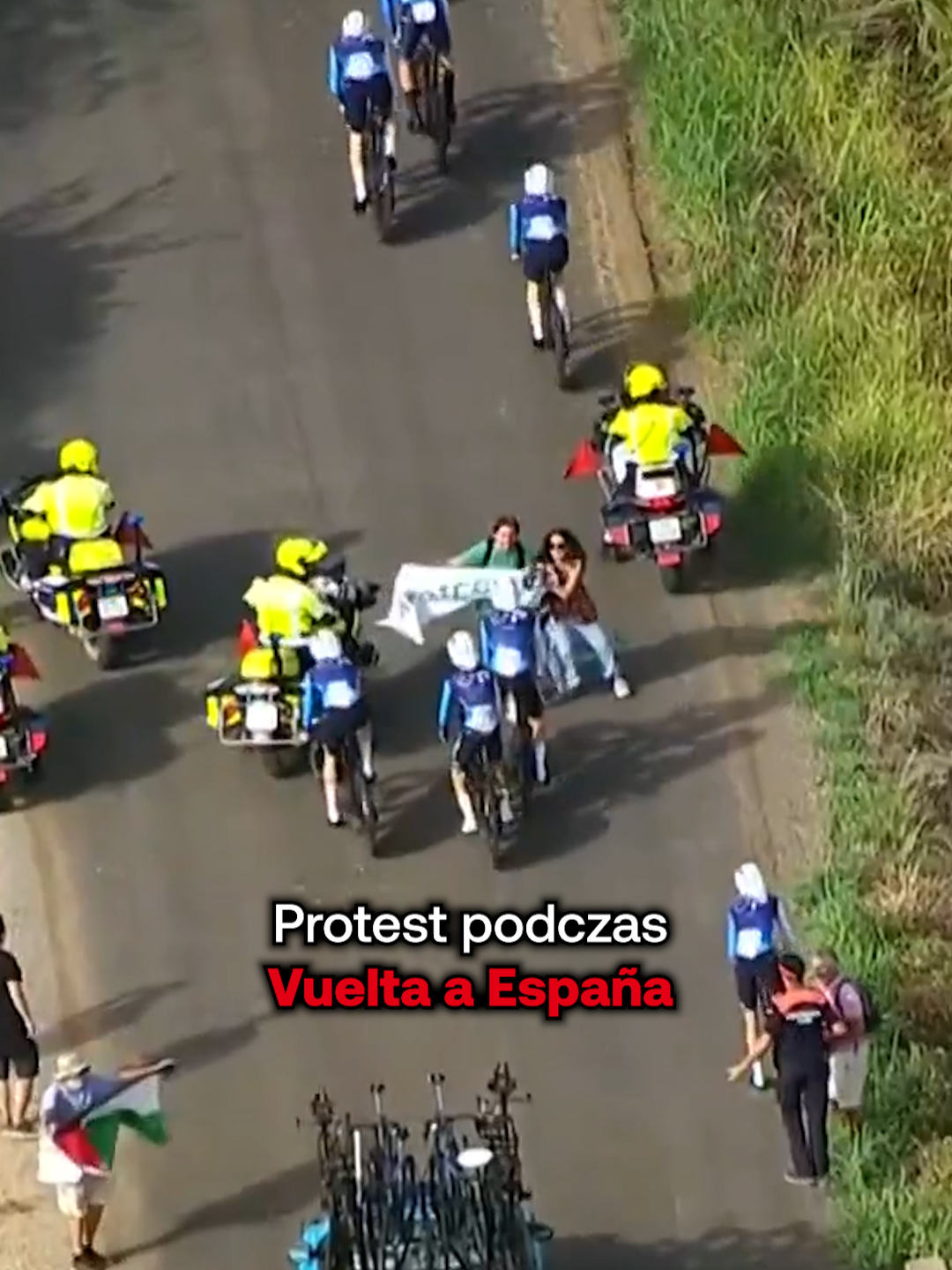 Na mecie jazdy drużynowej na czas liczony jest wynik czterech pierwszych kolarzy z danej drużyny. #homeofcycling #vuelta