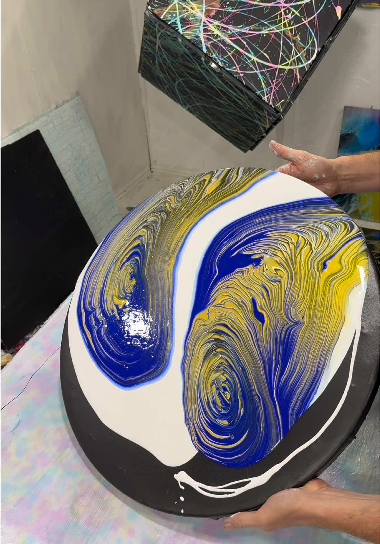 Ring pour using blue and gold                   #fluidart #acrylicpour #fyp #oddlysatisfying #dirtypour 