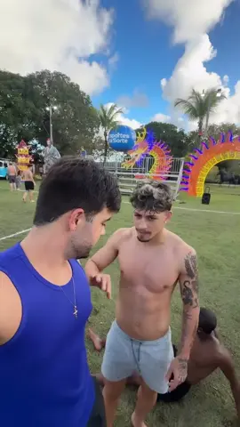 @alvxaro esse Álvaro realmente não vale nada🤣 #alvaro #alvxaro #fyp #entregatiktok 