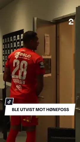 Ruben Gabrielsen så rødt og Hønefoss har tatt ledelsen mot Lillestrøm💥 #lsk #hønefoss #cup 