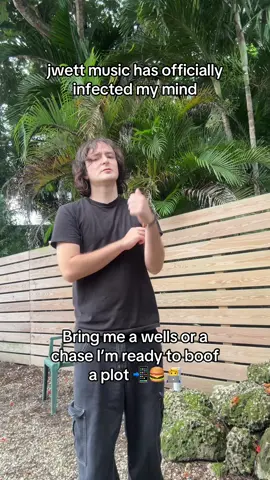 I’m gleecin everything 🧑‍💻💻🏦 #florida #jwett #bani #spoof #berlerworld