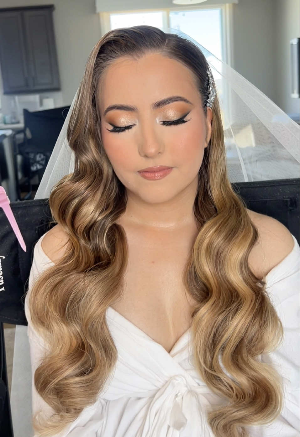 Your dream bridal look 🤍  #arizonamua #travelingmakeupartist #arizonahairstylist #bridalmakeuptutorial #hairinspo #nearyou #naitzy #naitzyramirez #beautybynaitzy #bride #bridaltiktok #arizonahairstylists #brideinspo2025 #bridaltutorial #bridalmakeuptutorial 