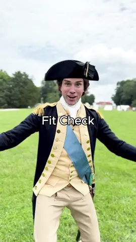 Did someone say FIT CHECK?! GW had to give us a little fashion history when we visited him at @George Washington's Mt. Vernon recently. 😎 #mountvernon #LearnOnTikTok #georgewashington #colonialfashion 