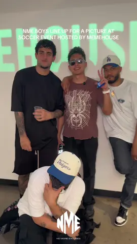 @nmehouse boys line up for a picture at The League soccer event hosted by @MemeHouseLA ⚽️ @LOFOH @Gojo @Mamba #nmehouse #fyp #stream #streamer 