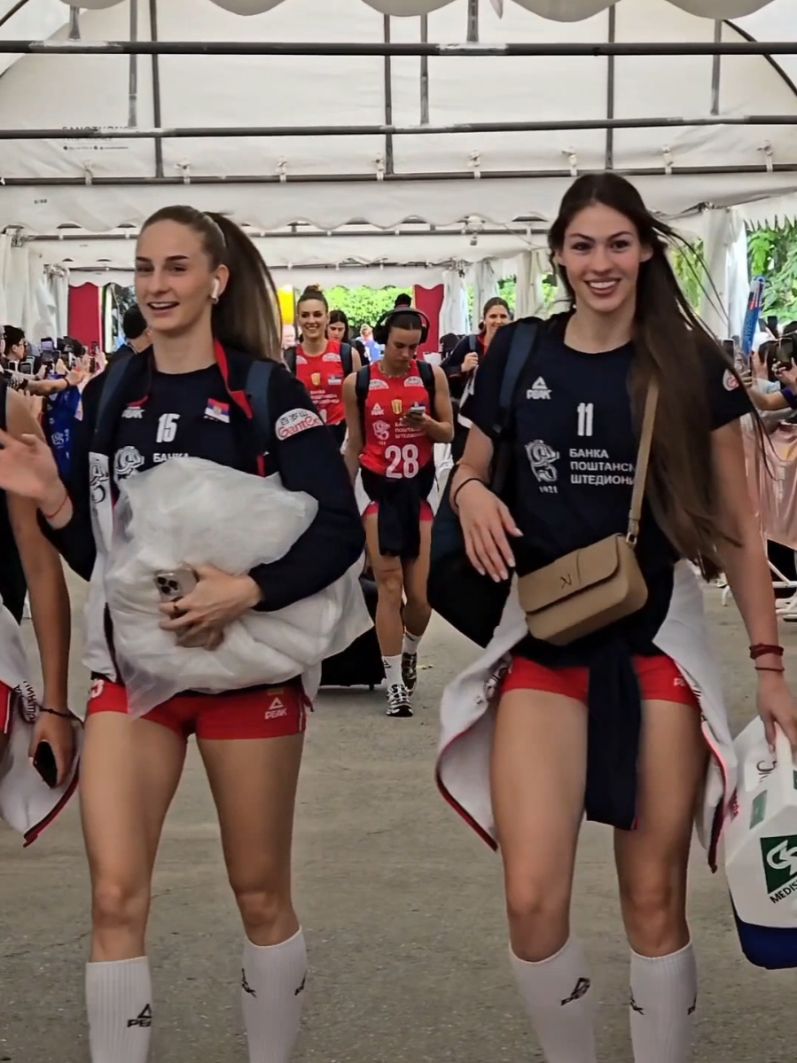 หนีวังมาชิงแชมป์โลกป่ะคะ😭 สาว🇷🇸สวยมาก #serbia🇷🇸  #volleyballworld #วอลเลย์บอลหญิงชิงแชมป์โลก2025 