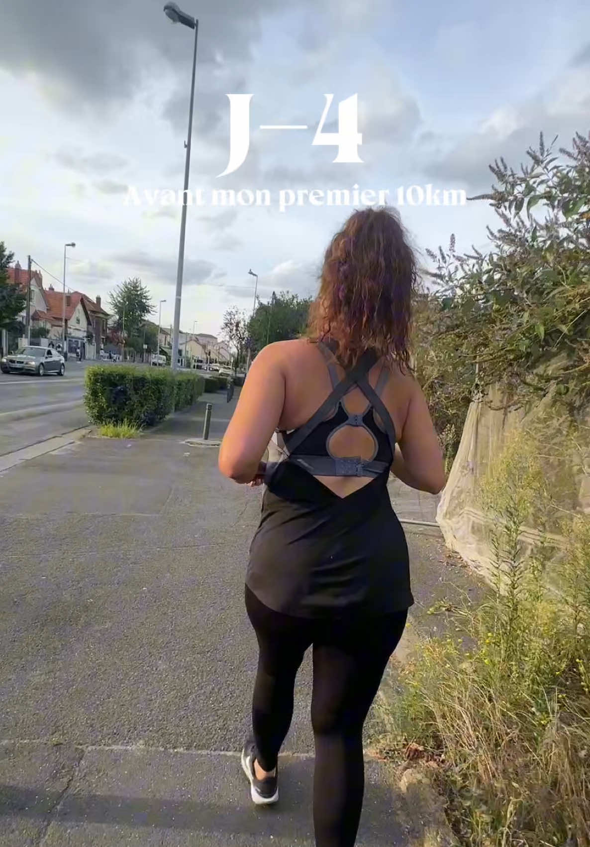 J-4 !!!  Ma dernière sortie avant les 10km de dimanche. Je me suis sentie tellement bien !!!!!!! Je crois que je suis prête 🥹🥹🥹 Merci pour tout votre amour et vos encouragements. On va le faire ensemble. #10kmrun #Running #10kmtrocadero #challenge 