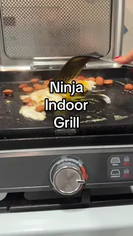 Cooking with this ninja sizzle is an absolute must and it creates so much less mess for me @Ninja Kitchen #smallspacecooking #grillingseason #indoorgrill #cookingmusthaves 