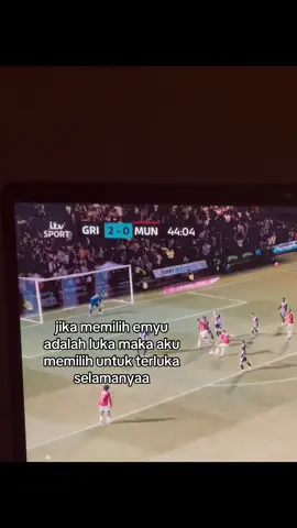 babak pertama udah 2-0 aja  🥺😭#manchesterunited#ggmu🔴#gloryglorymanunited