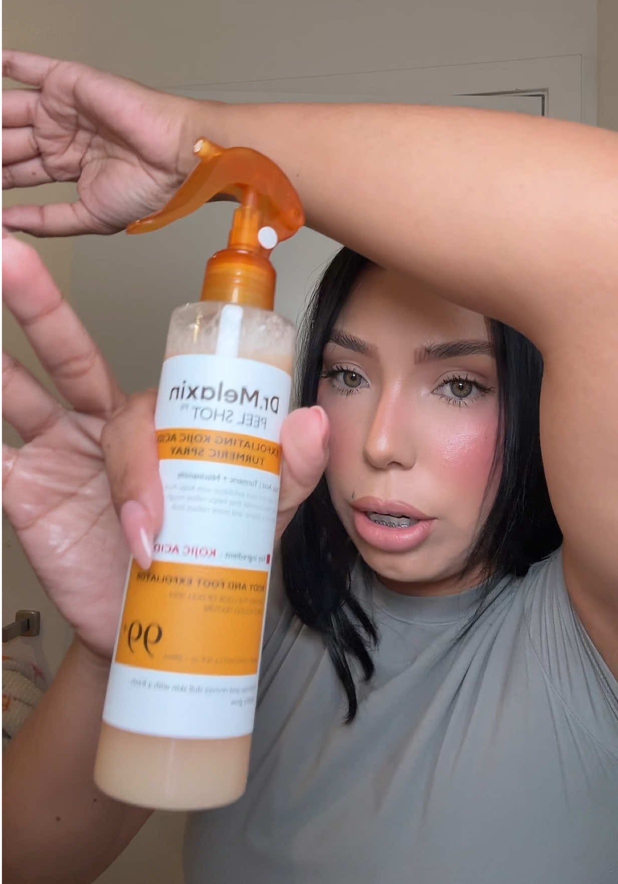 This new Dr melaxin tumeric and kojic acid peel shot for your body is chefs kiss #drmelaxin #drmelaxinpeelshot #peelshot #exfoliation 