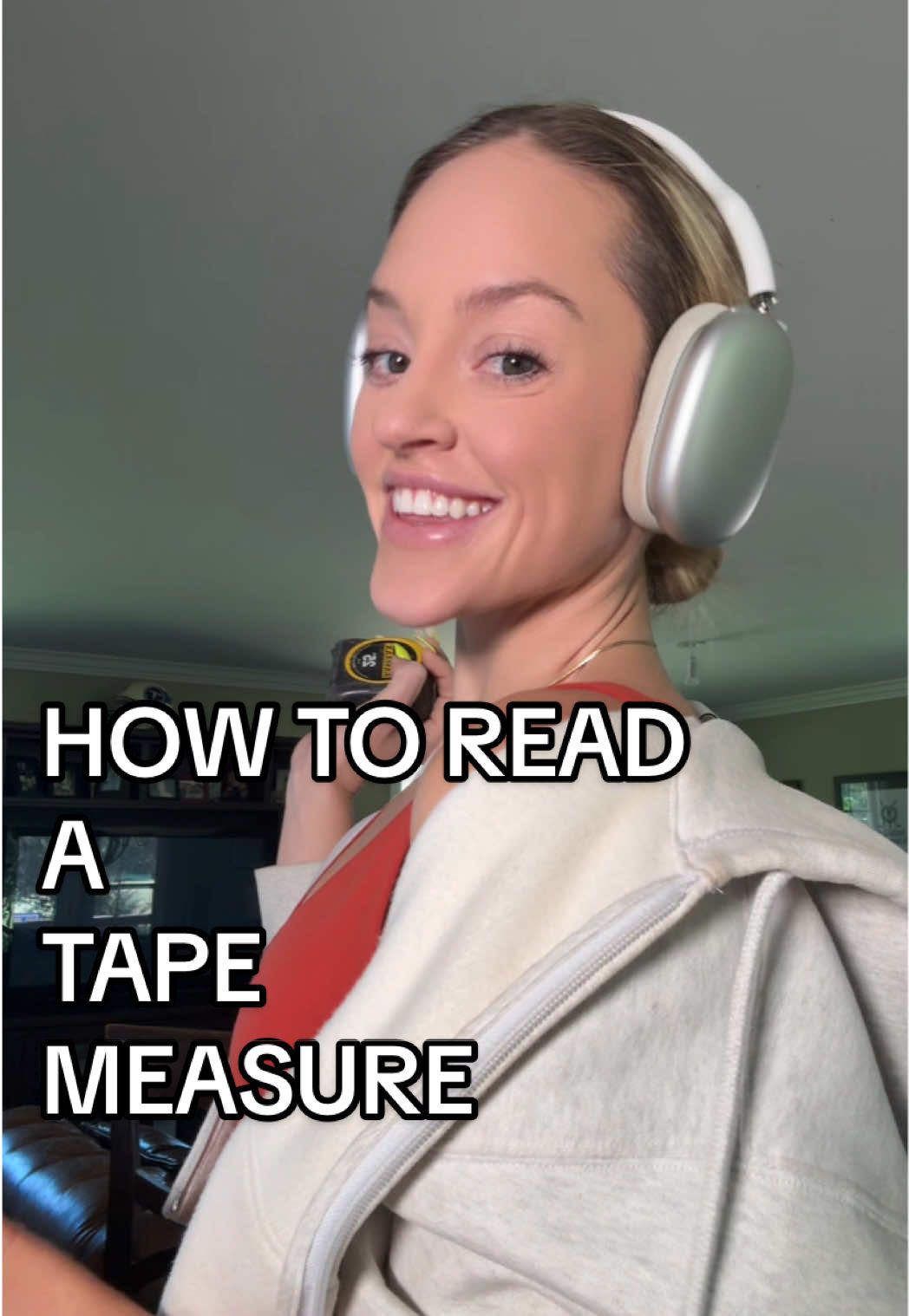 The genius way to read a tape measure — no more guessing at those tiny lines. 🛠️📏 #TapeMeasure #ToolTips SHE’S BACK, BABY! 
