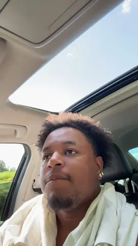 Floating rn I’ll call yall back 🤣🤣🤣🤣 #fyp 