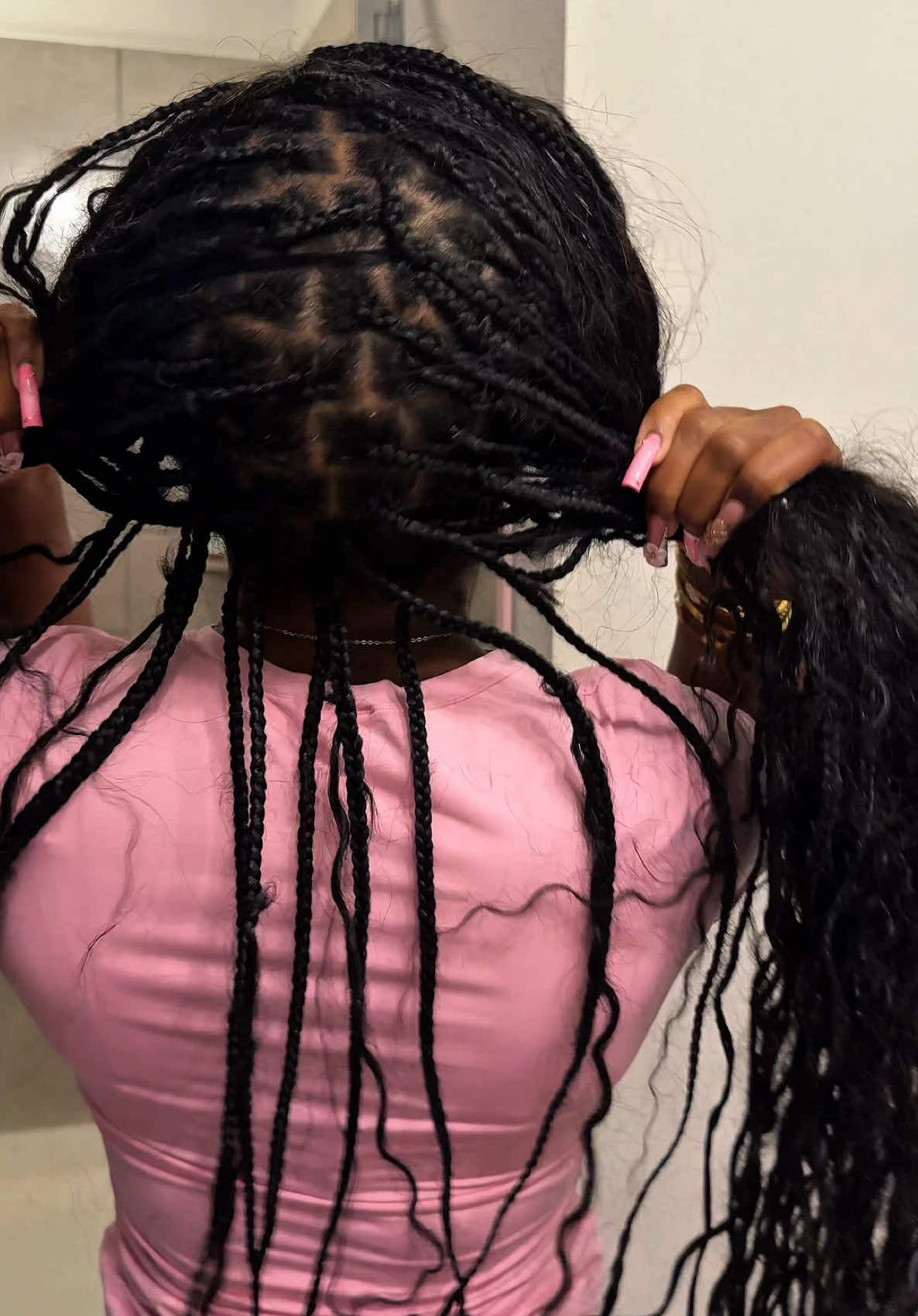 feed your hair & scalp and watch it thrive 🪴📈🎀  Most customers seen results within a month of using our long hair don’t care growth oil, formulated with over 32+ ancient Aryuvedic herbs , seeds and oils used by Indian women for centuries. Every ingredient in this hair growth oil is proven to stimulate and promote hair growth 🎀!  Get yours today : @HerNaturals OR CLICK LINK IN MY BIO 💘.  #hairgrowthoil #entrepreneurship #aryuvedichaircare #hairgrowth #longhairdontcare 