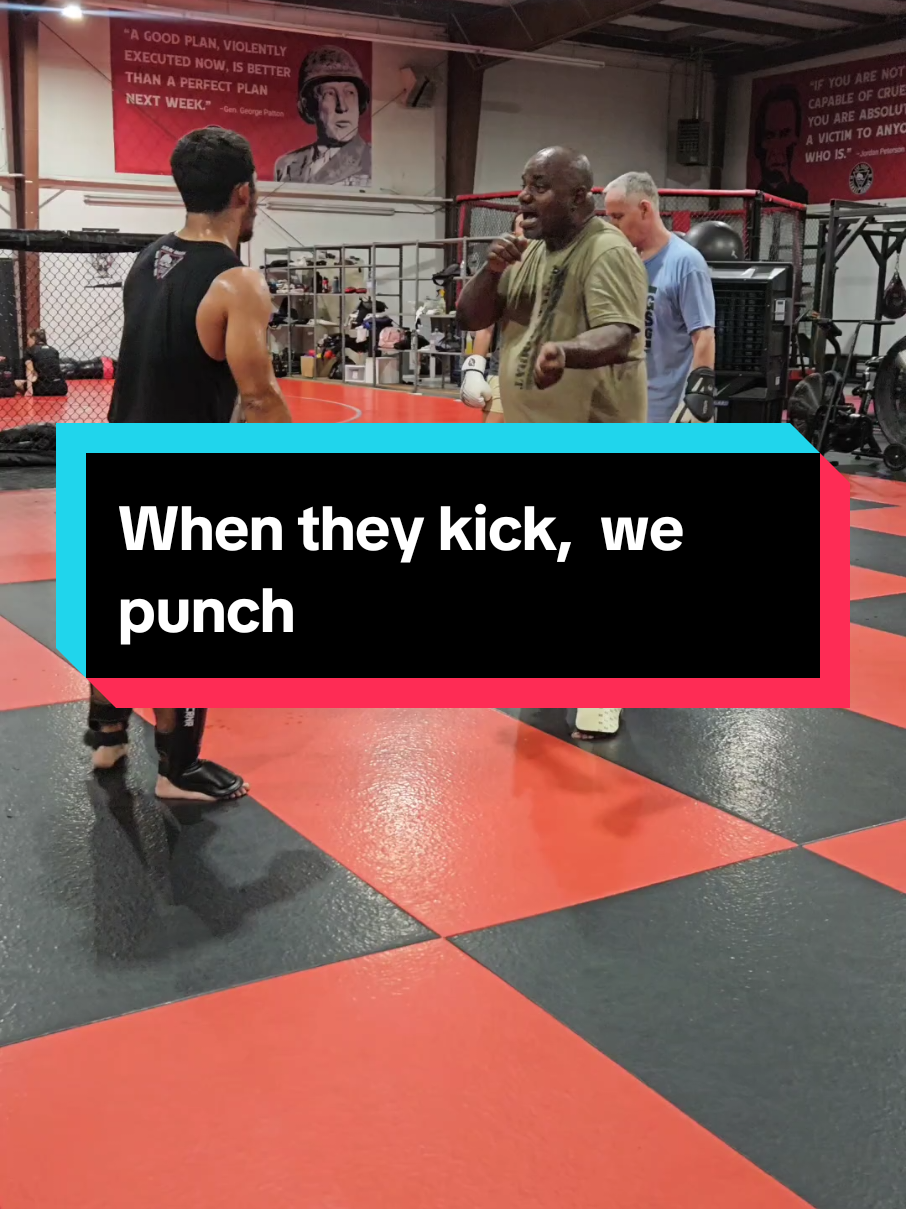 Fun muay thai drill.  When the kick, we punch.   #lasvegaskravmaga #lasvegascombatacademy #muaythai 