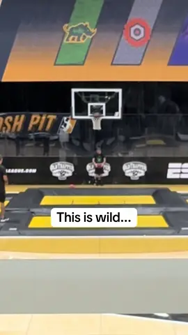 I've never had this happen before... 🤯 🎥 at @SlamBall  #FlipADay #SlamBall 
