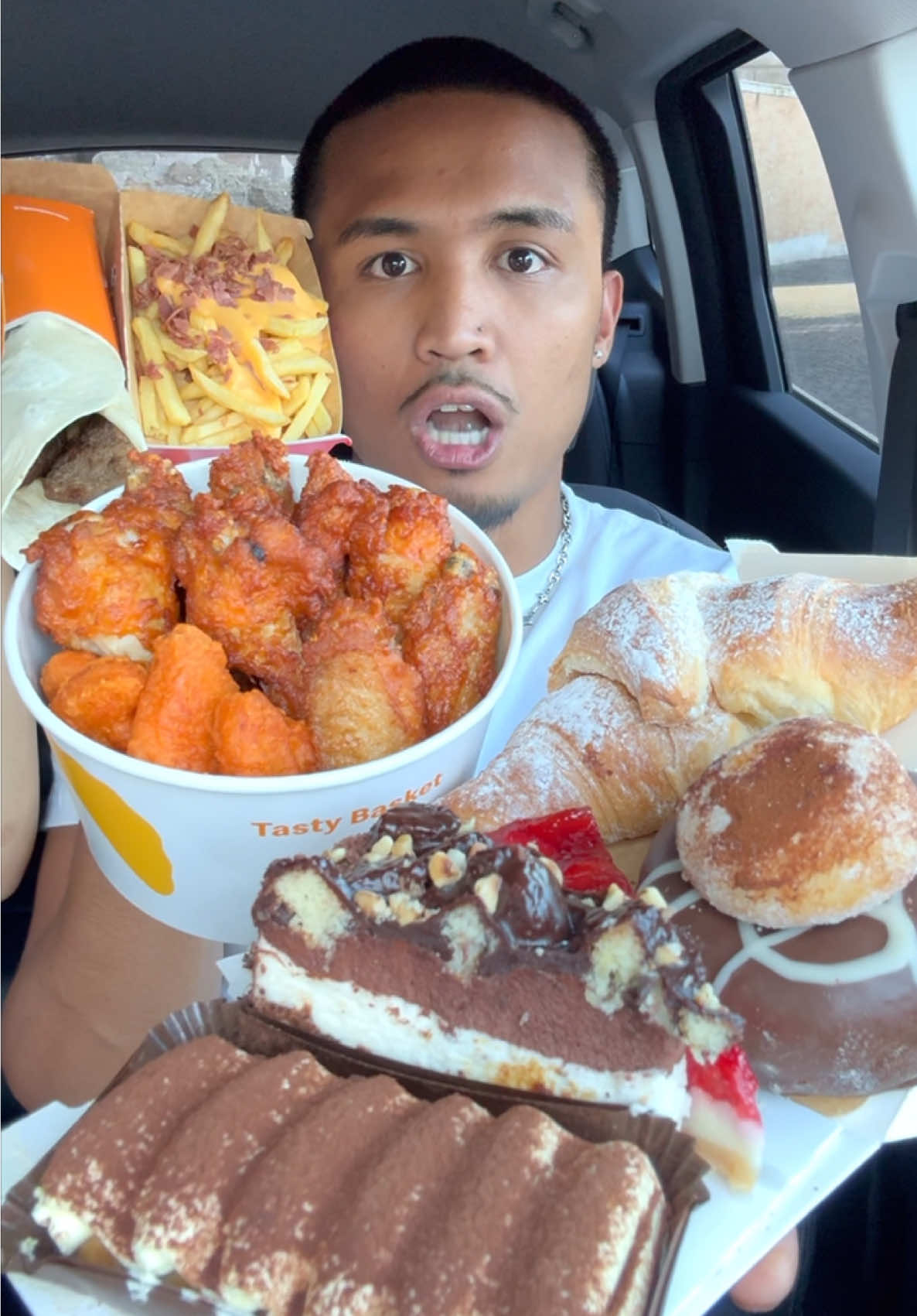 Rome McDonald’s🇮🇹 #fyp #review #fastfood #mukbang #foodtiktok 