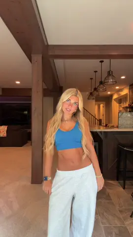 ⭐️🪩🤍#Summer #OOTD #outfitinspo #songstolipsyncto #tan 