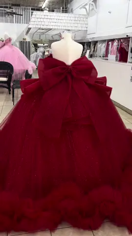 💖 ALERT to all future quince princesses… YOUR dress is waiting! 👑 Say YES to the dress at Bonita Boutique and we’ll hook you up with a FREE petticoat! ✨ No appointment? No worries, just show up and get ready to FIND YOUR DREAM DRESS! 💬 Hablamos Español -¡ven bonita, estamos listas para ayudarte! Hashtags: #xvaños #quince #quinceañera #planningmyquince #planningmyquinceañera       