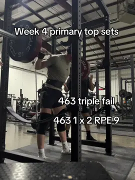 I gave up on the squat too early I probably would’ve had it  #gym #powerlifting 
