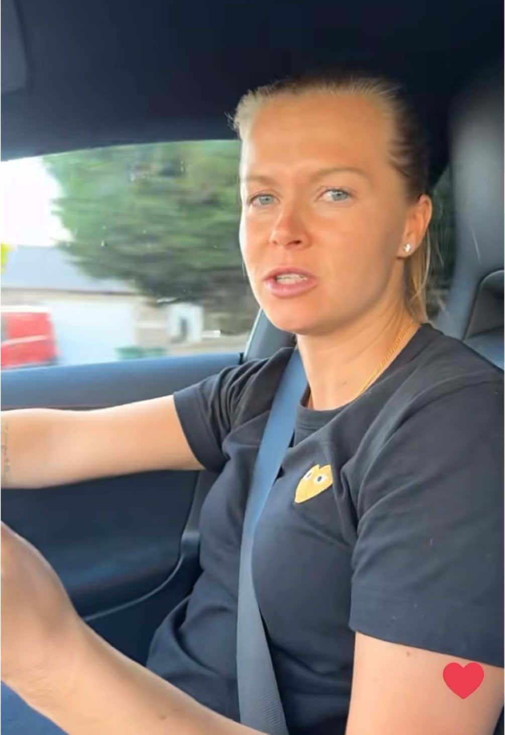 Ruesha the footballer ⚽️  Ruesha the podcaster 🎙️  Ruesha the RueTuber 🎥  Ruesha the coach 🥅  Ruesha the boxer? 🥊 #ruesha #ireland #woso #driving #rueshalittlejohn #irish #WomensFootball #girlsingreen #women #worldcup #qanda #Soccer #greenarmy #football #coygig #euros #boxing🥊 