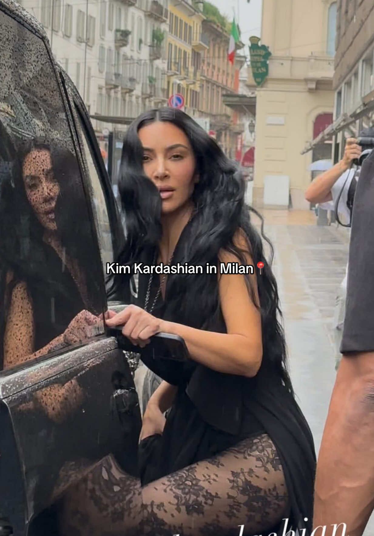 Just spotted Kim Kardashian & North West wearing Chrome Hearts Necklace & Rick Owens in Milan 👀 #kimkardashian #kardashian #northwest #kanyewest #ye #fashiontiktok #chromehearts #rickowens #milan #yvl #outpump 